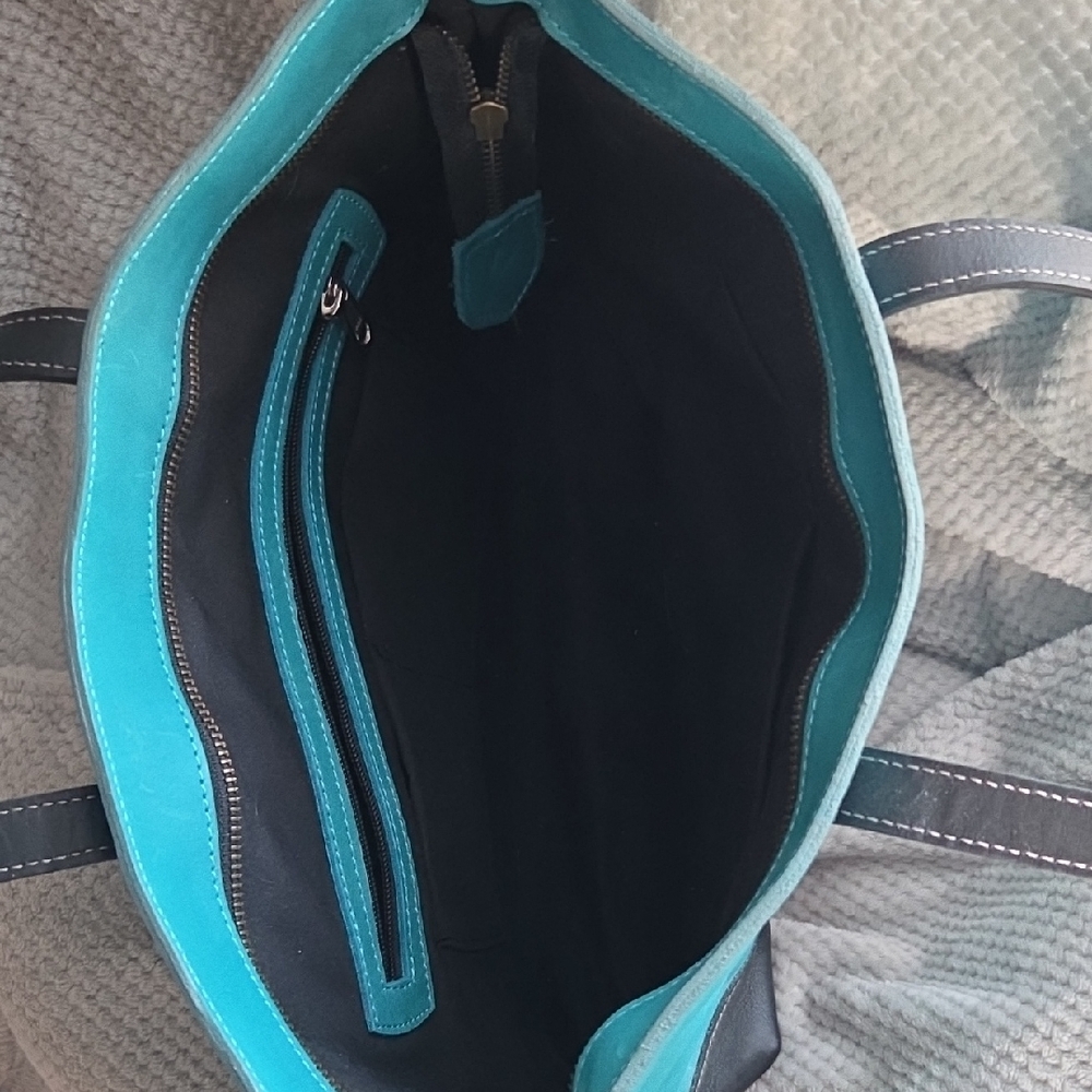 Teal and Black Women's Tote Bag - Picture 3 of 4